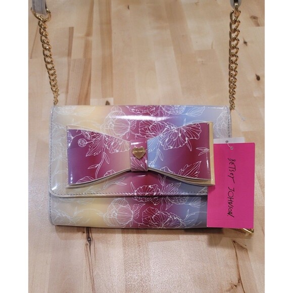 Betsey Johnson Handbags - NWT New Betsey Johnson Rainbow KITSCH Dani XODANI Bow Crossbody Wallet Purse Bag